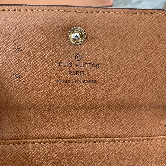 Authentic Louis Vuitton wallet (poor condition) - Picture 3 of 8